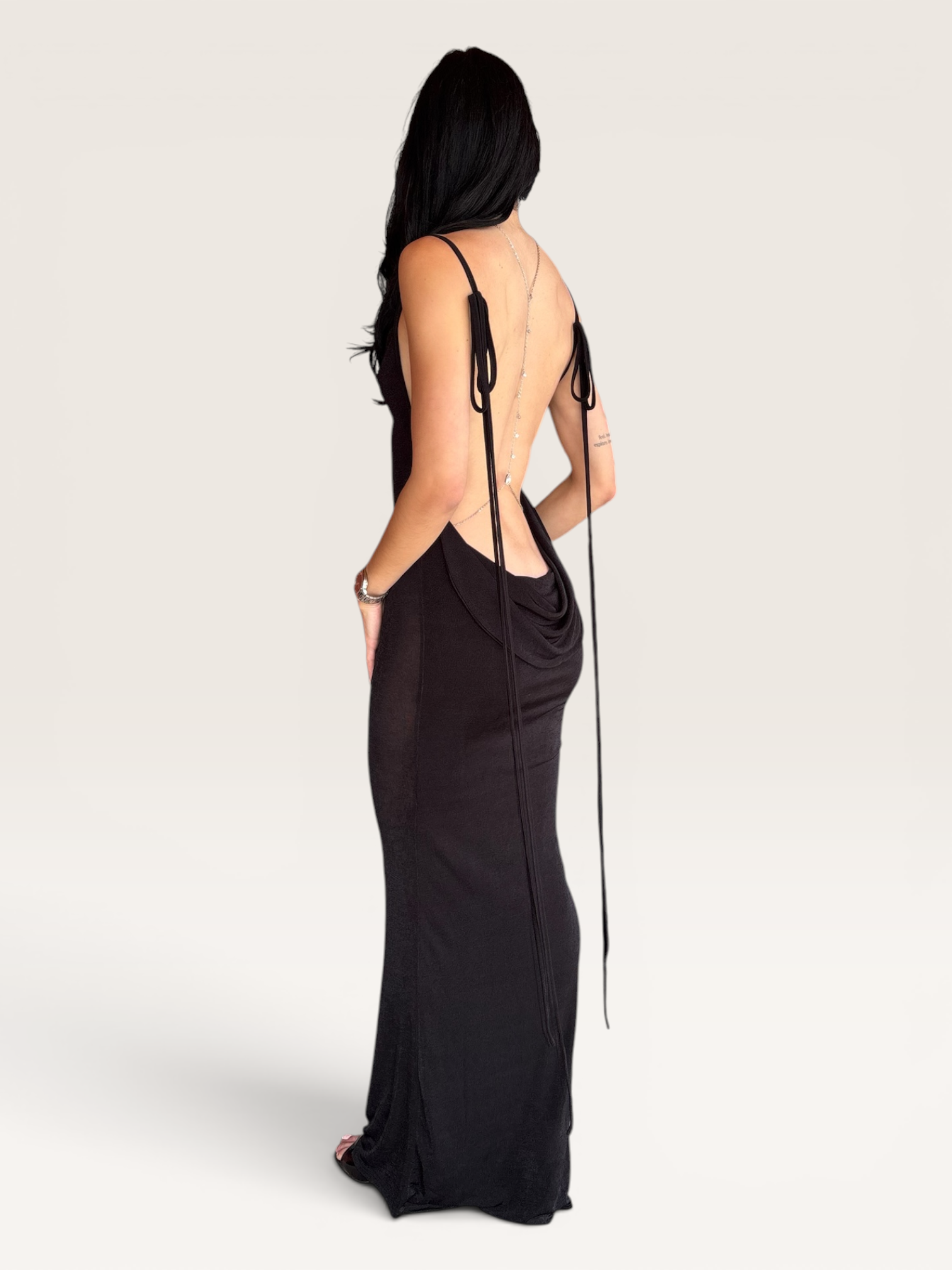 Robe dos nu