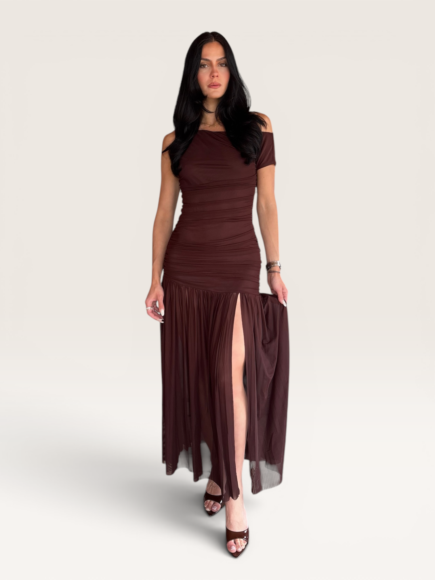 Robe marron asymétrique