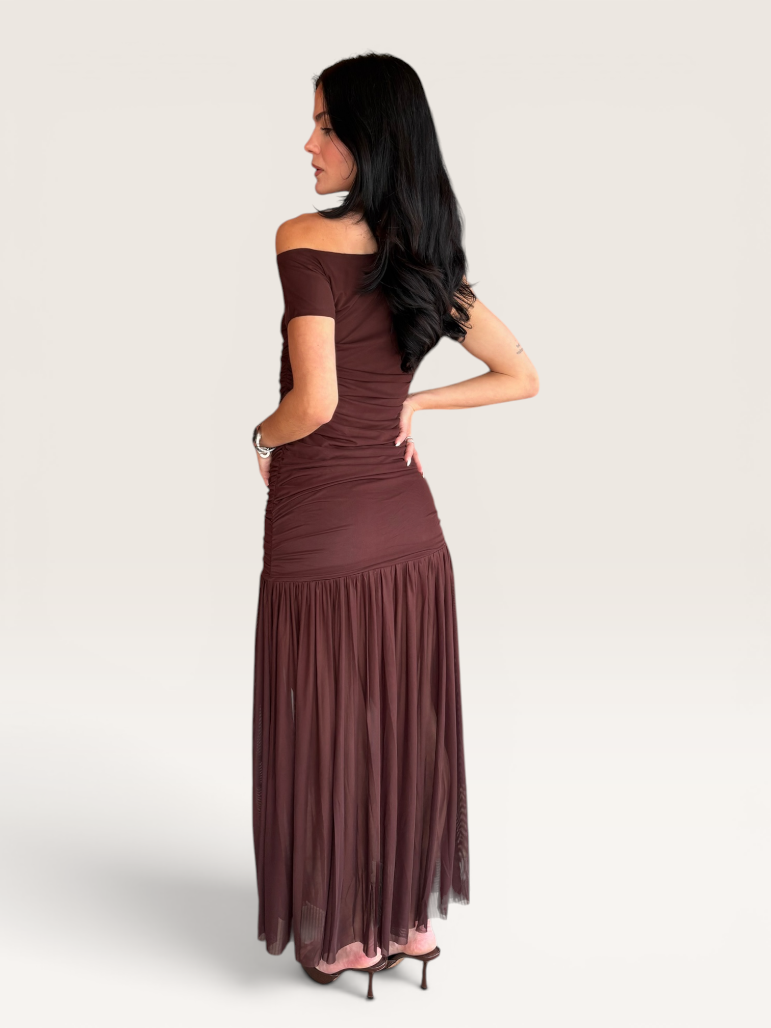 Robe marron asymétrique